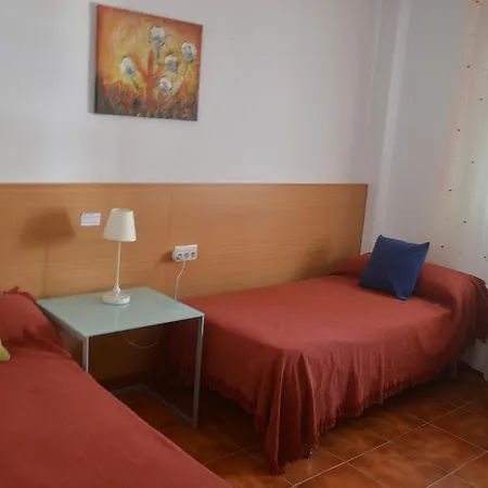 Torre De La Victoria Hostel *