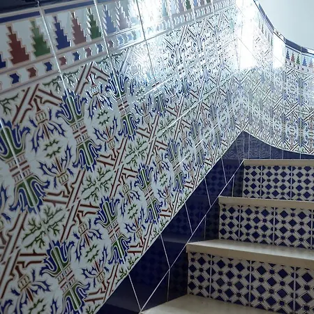 Хостел Torre De La Victoria Hostel *